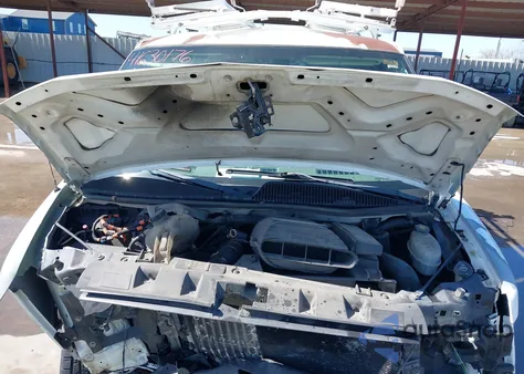 2007 Chevrolet Express Work Van z USA, uszkodzony, nr VIN 1GCGG256571252527